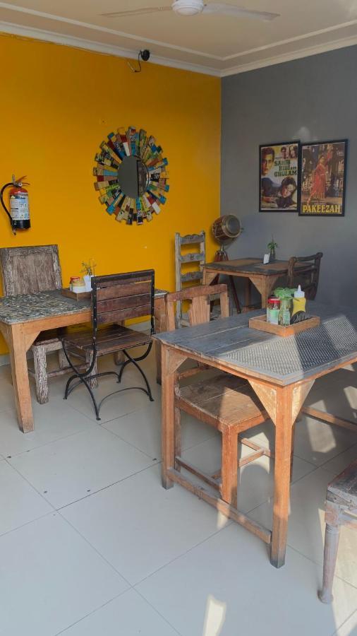 Bed And Chai - Boutique Stay & Tours New Delhi Exteriör bild